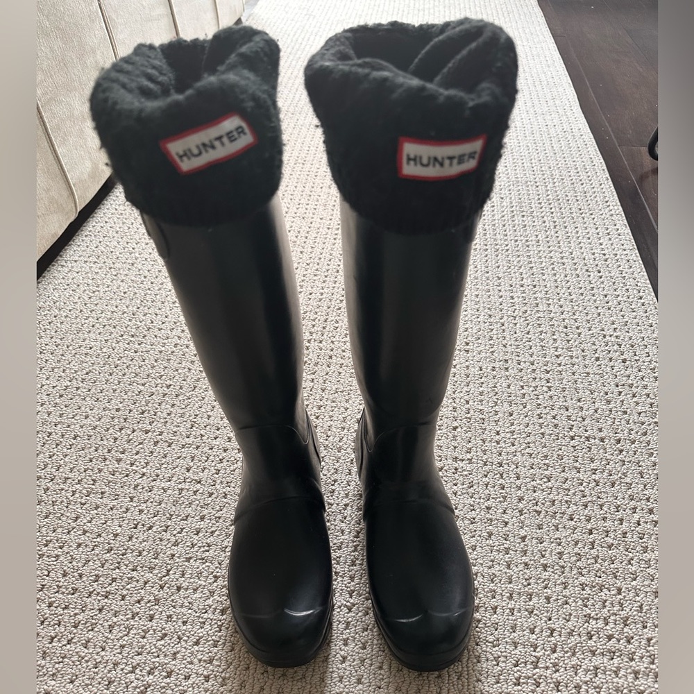 Hunter boots size 7 with Hunter socks